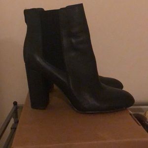 Sam Edelman Case Leather Bootie 8M